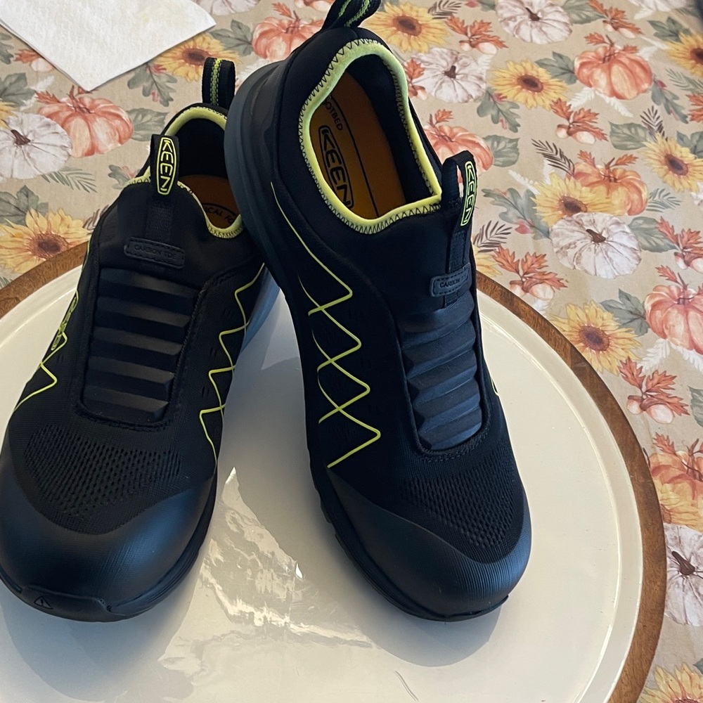 Keen Men's Black and Neon, Athletic Shoes w carbon toe protection 
size 13